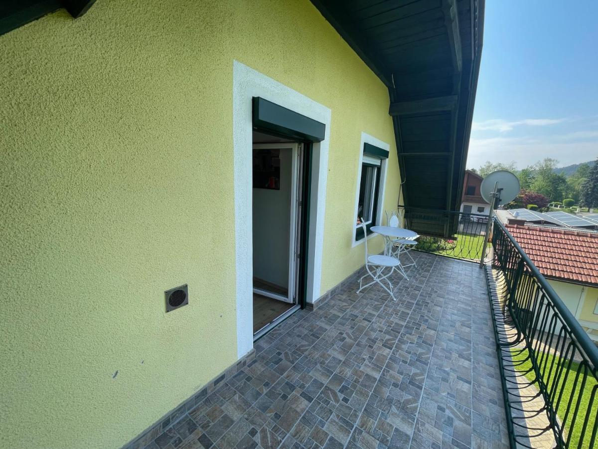 Apartment Schlossbergblick Griffen Екстериор снимка